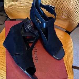 New Donald Pliner Wedges